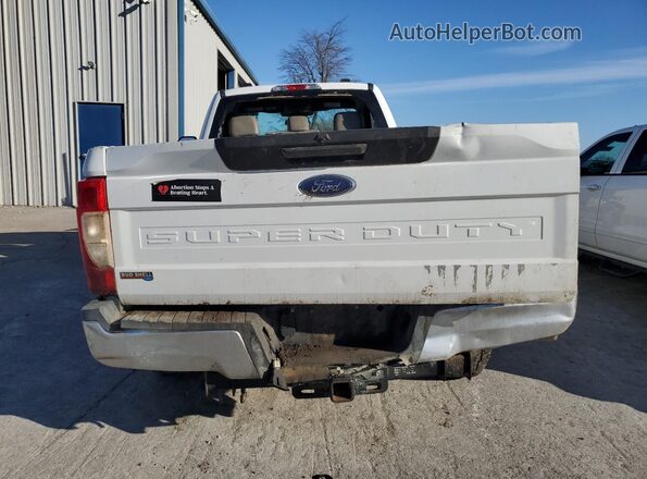 1FTBF2BT3LEE99815 2020 FORD F250 White Вид ззаду