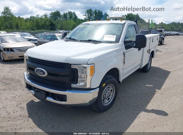 1FTBF3A62HEE52770 2017 FORD F350 White Przód lewy
