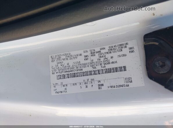 1FTBF3B68HEC19104 2017 FORD F350 White ძრავის განყოფილების ხედი