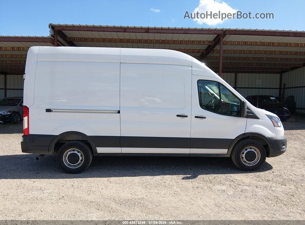 1FTBR1X86TKA65525 2026 FORD TRANSIT-250 White Widok wnętrza z tyłu