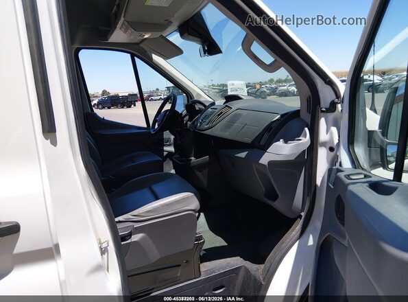 1FTBW2XM8JKB31226 2018 FORD TRANSIT-350 Белый Вид салона спереди