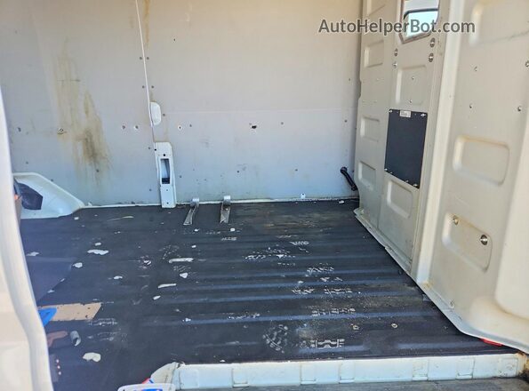 1FTBW3X89RKB02466 2024 FORD T White Widok wnętrza z tyłu