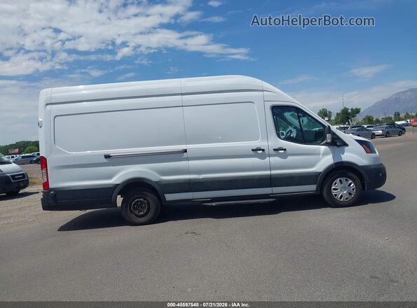 1FTBW3XK5NKA22507 2022 FORD E-TRANSIT-350 CARGO VAN White Rear interior view