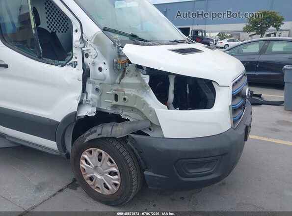 1FTBW9CK9PKA78672 2023 FORD E-TRANSIT-350 Белый Вид спереди