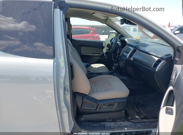 1FTER1EH0NLD25687 2022 FORD RANGER Gray Vista interior delantera