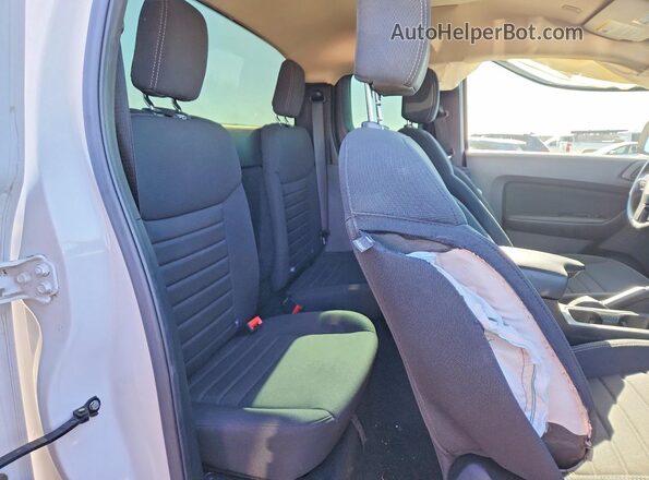 1FTER1FH8MLD44355 2021 FORD RANGER Белый Вид задних сидений