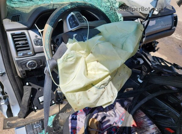 1FTER4EH7PLE23619 2023 FORD RANGER Серебряный Вид панели приборов