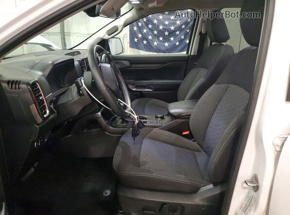 1FTER4HH8RLE28262 2024 FORD RANGER White Вид салону спереду
