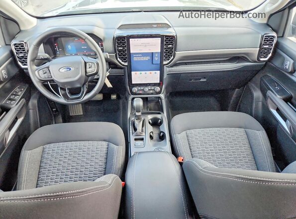 1FTER4HH8RLE64761 2024 FORD RANGER Silver Widok deski rozdzielczej