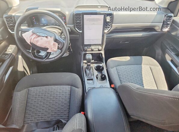 1FTER4HH9SLE54570 2025 FORD RANGER Черный Вид панели приборов