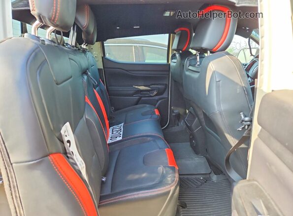 1FTER4LR8SLE06266 2025 FORD RANGER Tan Widok tylnych siedzeń