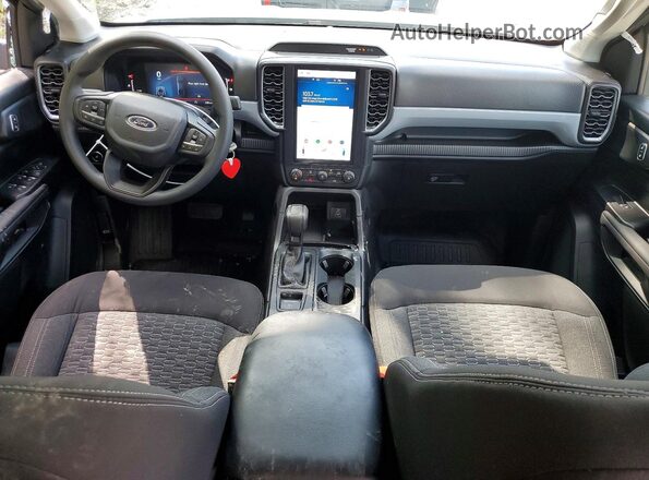 1FTER4PH4RLE38899 2024 FORD RANGER Зеленый Вид панели приборов