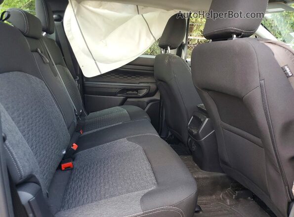 1FTER4PH4RLE38899 2024 FORD RANGER Зеленый Вид задних сидений