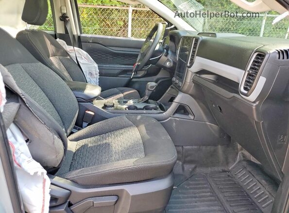 1FTER4PH4RLE38899 2024 FORD RANGER Зеленый Вид салона спереди