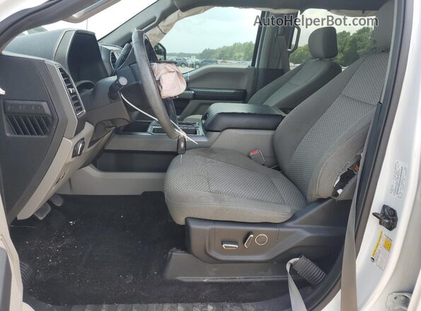 1FTEW1C51JFB39375 2018 FORD F150 White Вид салону спереду