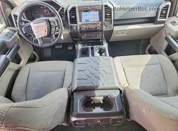 1FTEW1C52JFE59854 2018 FORD F150 Silver Вид панелі приладів