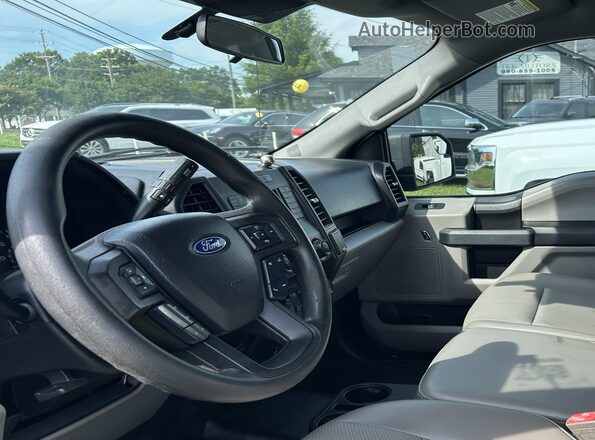 1FTEW1C59KKC24733 2019 FORD F150  წინა სალონის ხედი