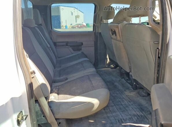 1FTEW1C89HKC83834 2017 FORD F150 White Widok tylnych siedzeń