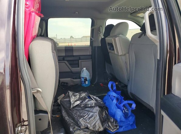 1FTEW1CB2JKC62423 2018 FORD F150 Purple Rear seats view