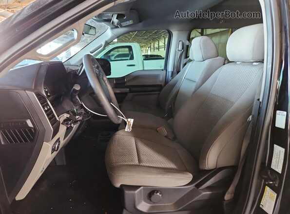 1FTEW1CB5JKC56972 2018 FORD F150 Black Front interior view