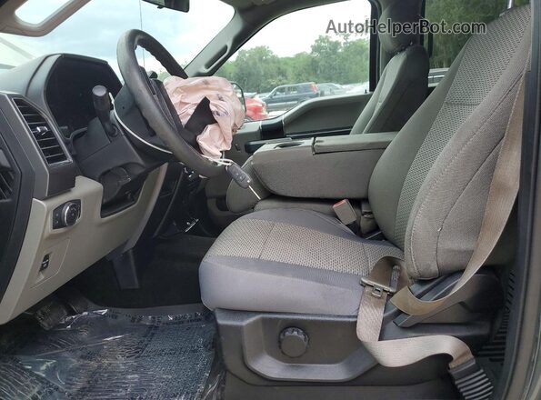 1FTEW1CB7JKD82931 2018 FORD F150 Gray Front interior view