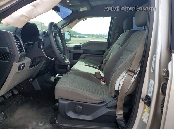 1FTEW1CF7HKE10546 2017 FORD F150 Silver Вид салону спереду