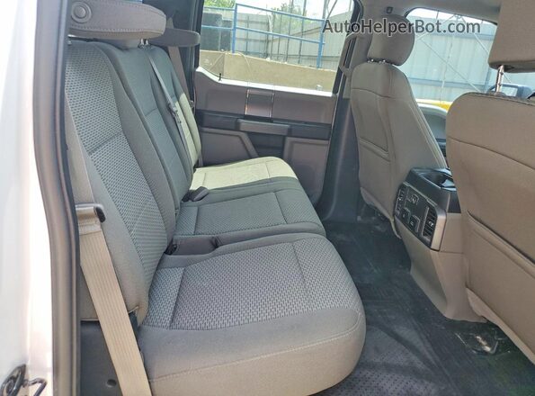 1FTEW1CG0HFC18001 2017 FORD F150 Белый Вид задних сидений
