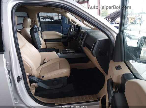 1FTEW1CG7JKE38880 2018 FORD F150 Silver Widok wnętrza z przodu