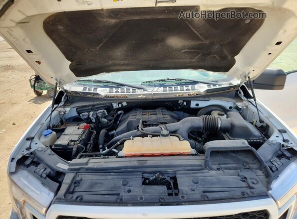 1FTEW1CP0JKC49973 2018 FORD F150 Белый Вид задней части салона