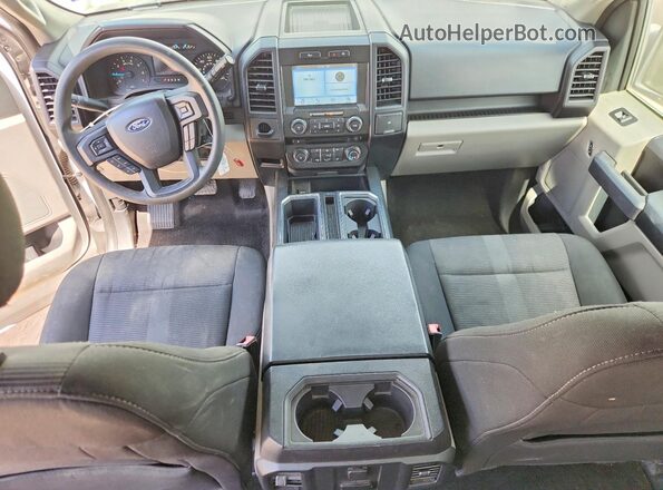 1FTEW1CP0JKC49973 2018 FORD F150 Белый Вид панели приборов