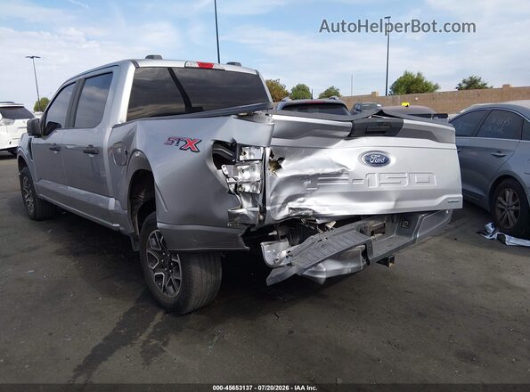 1FTEW1CP1PKD41196 2023 FORD F150 Silver Widok z przodu