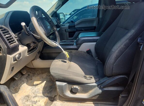 1FTEW1CP4LKD96106 2020 FORD F150 Gray Вид салону спереду