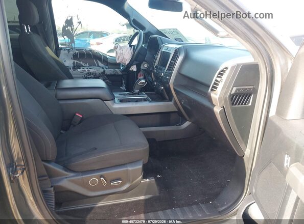 1FTEW1CP7HKD80375 2017 FORD F150 Gray Widok wnętrza z przodu