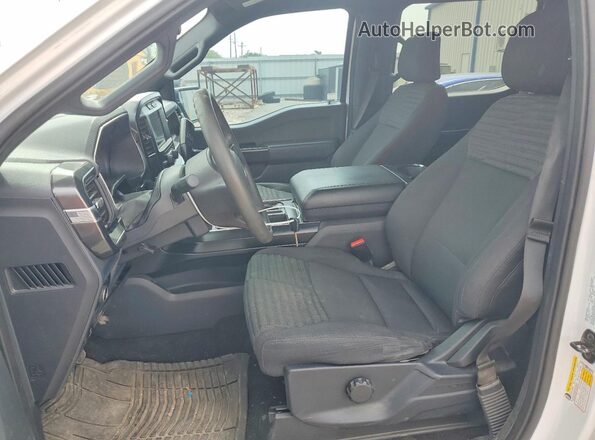 1FTEW1CP7PKD30526 2023 FORD F150 White Widok wnętrza z przodu