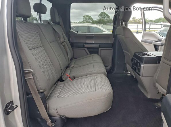 1FTEW1E49KFA54015 2019 FORD F150 Silver Vista de los asientos traseros