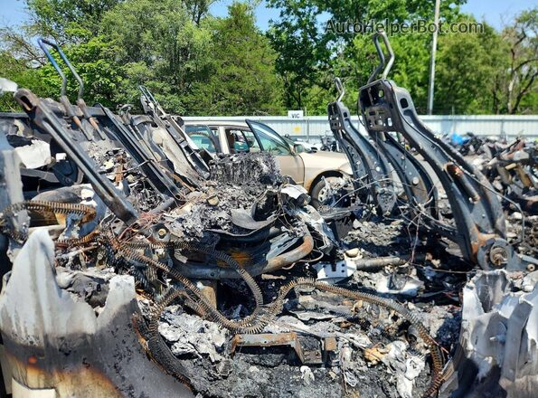 1FTEW1E49LKD04605 2020 FORD F150 Burn Widok tylnych siedzeń