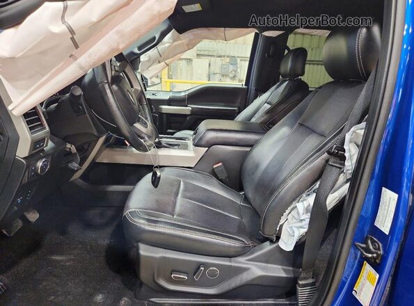 1FTEW1E50JFD36812 2018 FORD F150 Синий Вид салона спереди
