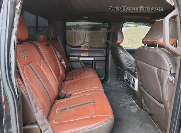 1FTEW1E52JFA30551 2018 FORD F150 Two Tone Vista de los asientos traseros