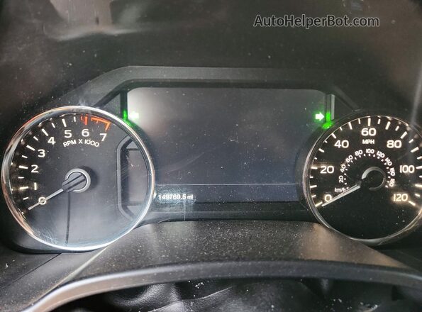 1FTEW1E52JFA30551 2018 FORD F150 Two Tone Vista del cuadro de instrumentos
