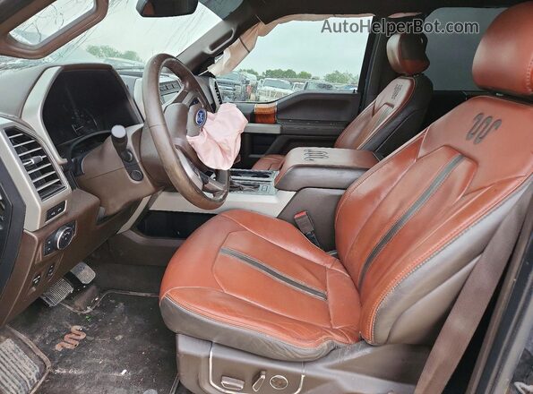 1FTEW1E52JFA30551 2018 FORD F150 Two Tone Vista interior delantera