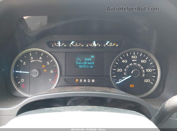 1FTEW1E52JFC80145 2018 FORD F150 Silver Widok tylnych siedzeń