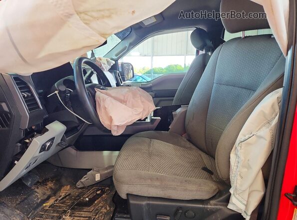 1FTEW1E53KKC33487 2019 FORD F150 Красный Вид салона спереди