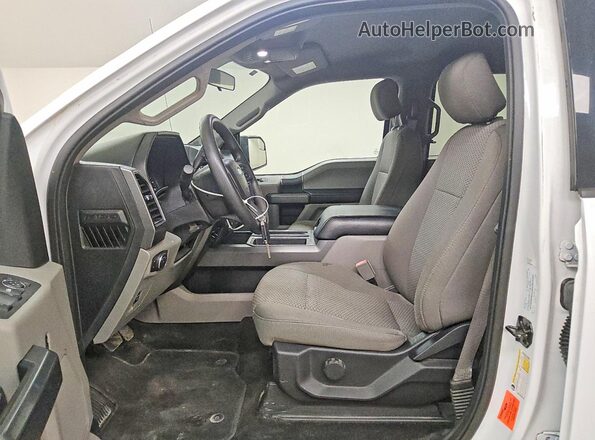 1FTEW1E56JFC61470 2018 FORD F150 White Front interior view