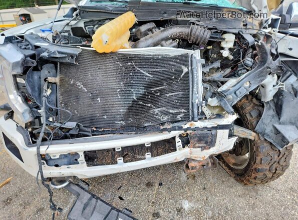 1FTEW1E57JFB43685 2018 FORD F150 White უკანა სალონის ხედი