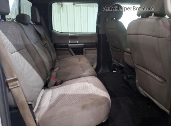 1FTEW1E57JKC61310 2018 FORD F150 Silver Vista de los asientos traseros