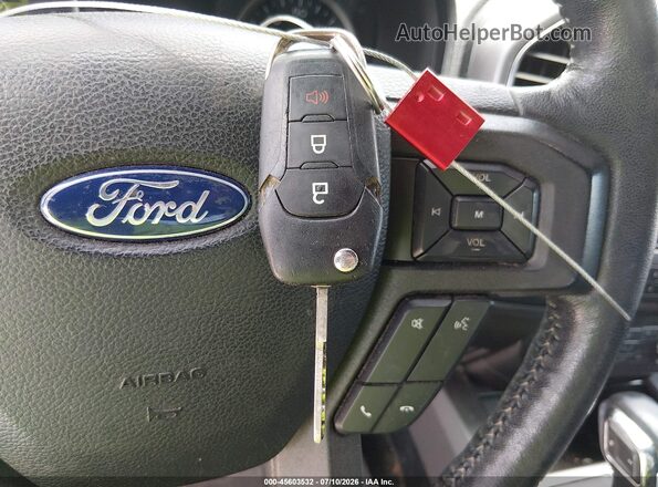 1FTEW1E57KKC97337 2019 FORD F150 Серебряный Вид панели приборов
