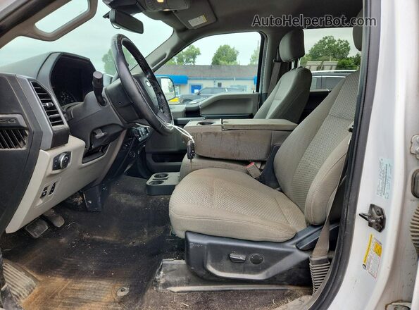 1FTEW1E58KKC71796 2019 FORD F150 Белый Вид салона спереди