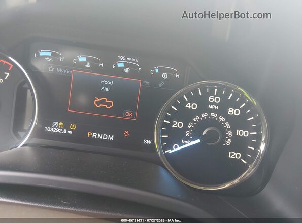 1FTEW1E59JFC91501 2018 FORD F150 Red Widok tylnych siedzeń