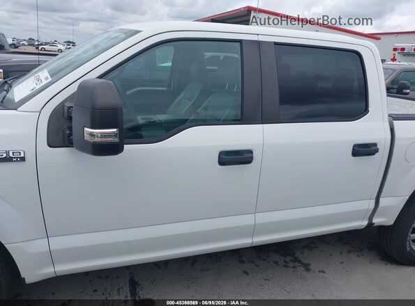 1FTEW1E5XJFD05101 2018 FORD F150 White 360 interior view