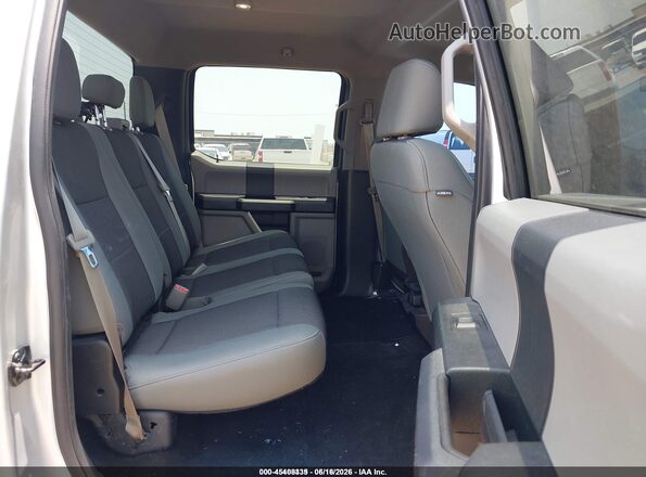 1FTEW1E83HKE26404 2017 FORD F150 Silver VIN კოდის სტიკერის ხედი